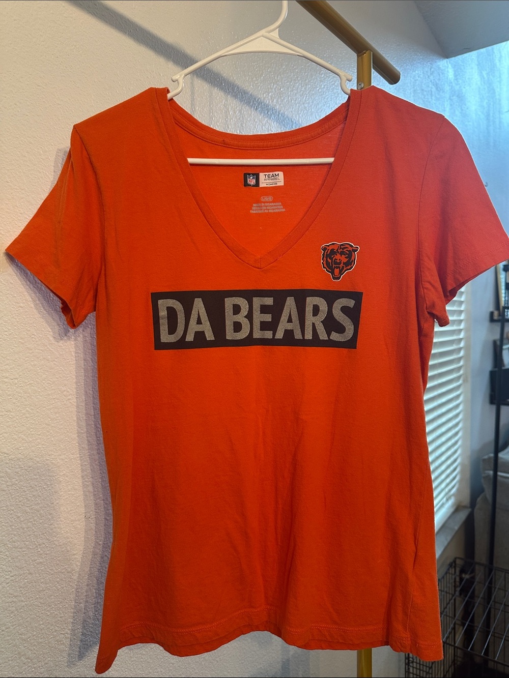 NFL Orange 'DA BEARS' V-Neck Tee